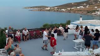 Popular Greek dance  the kalamatianos  Omilo [upl. by Lansing348]