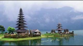 Gamelan Bali Balinese Gamelan  Traditional Music [upl. by Horatio172]