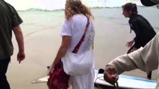 Lady goes crazy at Venice beach over stingray catch [upl. by Diarmid]