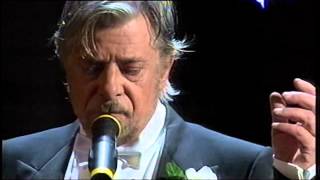 Giancarlo Giannini in Vecchio Frack Omaggio a Domenico Modugno Live con Orchestra Sanremo 2006 [upl. by Alick600]