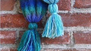 Tutorial How to Make Yarn Tassels [upl. by Phonsa]