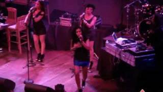 Melanie Fiona Performs quotIt Kills Mequot LIVE [upl. by Nitsreik]