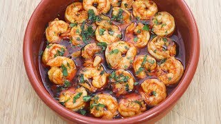 Gambas al pil pil  Receta típica española [upl. by Aiyotal]