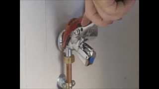 Remplacer un robinet pour lave linge ou lave vaisselle [upl. by Trotta804]