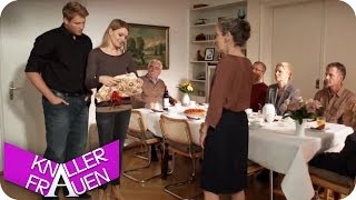 Willkommensgeschenk  Knallerfrauen mit Martina Hill  Die 3 Staffel [upl. by Shriver]