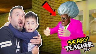 KIZGIN ÖĞRETMEN KORKUNÇ ÇİRKİN OLDU SEVGİLİSİ GELDİ  SCARY TEACHER 3D OYNUYORUZ [upl. by Gabe]