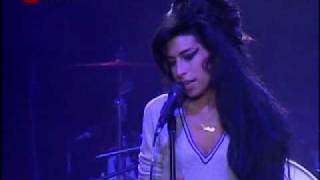 10vor10  Tragischer Auftritt von Amy Winehouse [upl. by Herwig]