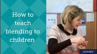 Read Write Inc Phonics Ruth Miskin on how to teach blending to children [upl. by Adlesirg]