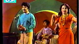 quotMya Nan Darquot Song by Win Oo and Aye Aye Myint on Myanmar TV [upl. by Etteoj676]