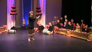 Gamelan Lecture Demo GIta Asmara Show 2013 [upl. by Dolli753]