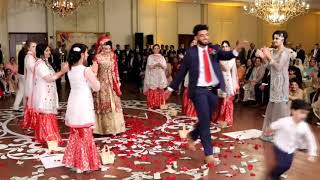 taro ka chamkta gehna ho Sister taaron ka chamakta gehna ho best brother dance in sisters marriag [upl. by Conal120]