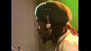 Peter Tosh with Chris Hinze  Puss and Dog with Rare Footage [upl. by Carmel]